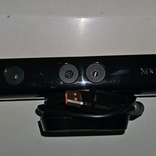 Xbox 360 Kinect used, genuine in good condition