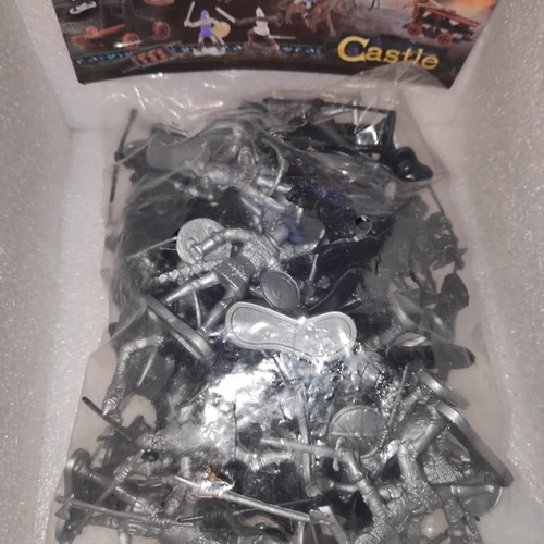 Castle set of 60 medieval knight figures miniatures diorama