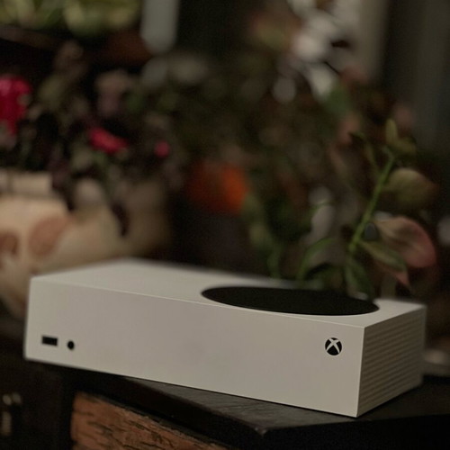 Xbox Series S σαν καινούργιο 500GB με 2 χειριστήρια