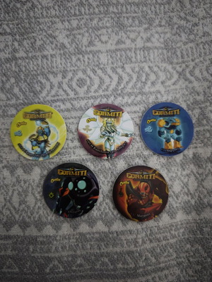 Gormiti collectible caps set