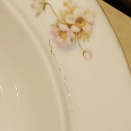 Antique porcelain fruit bowl like new, 1950s