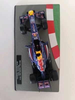Μινιατούρα F1 Red Bull Racing S.Vettel 2013 σαν καινούργιο, 1:43 κλίμακα