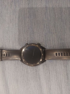 Huawei Watch GT-49D used with original strap and charger
