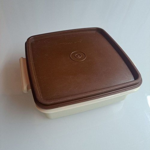 Tupperware container used, practical size 16 cm x 16 cm, brown