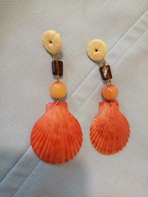 Mango earrings like new, red, 10 cm length