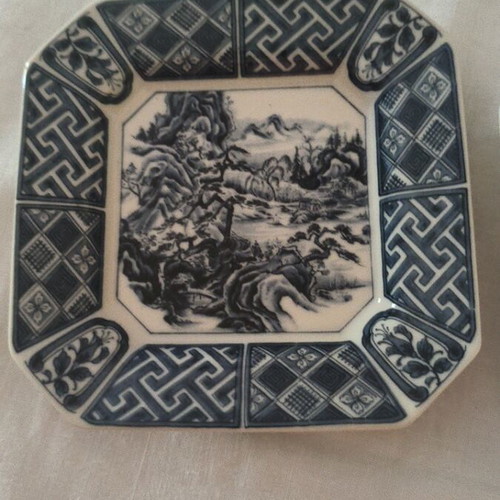 Vintage Japanese Sometsuke Porcelain Plates set of 2, mint condition