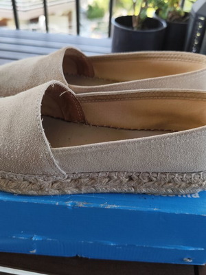 Viguera beige espadrilles, suede leather, handmade