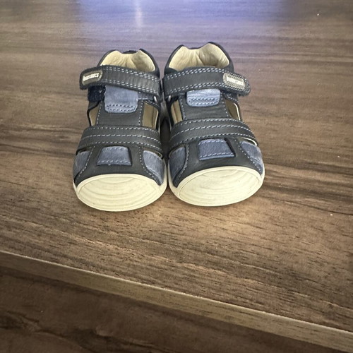 Biomecanics children's shoes like new