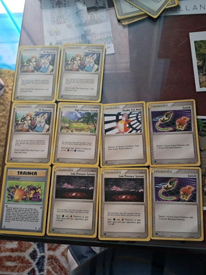 Κάρτες Pokemon σαν καινούργιες, πακέτο 10 τεμαχίων