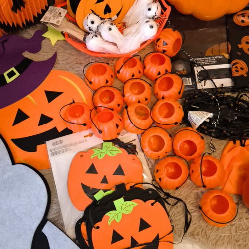 Ultimate Mega Halloween & Autumn Decoration Set with Pumpkins and Skull