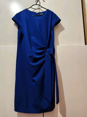 Gianni Rodini φόρεμα σαν καινούργιο, μπλε ηλεκτρίκ με ζώνη