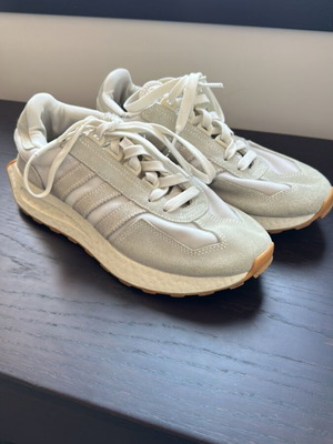 adidas woman 40