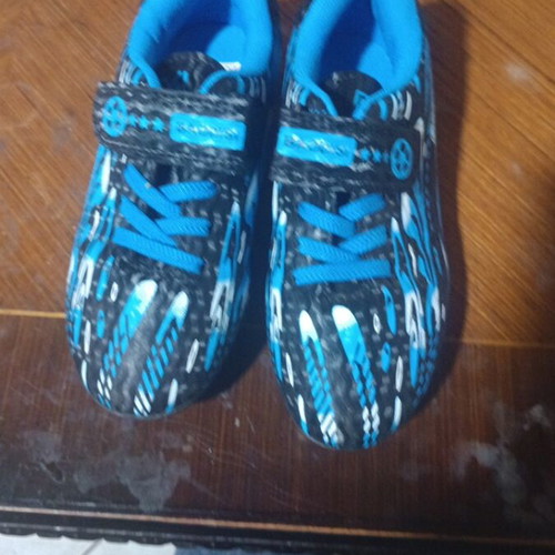 Children's Football Shoes used, size 26, blue