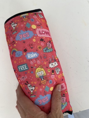 Car seat belt protector for children aged 3 to 12, like new, Happy hop