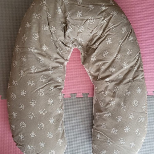 Lorelli Nursing Pillow large, like new