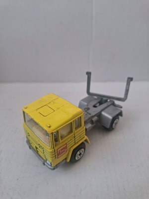 Метален камион Mira Pegaso 1:64 употребяван, винтидж