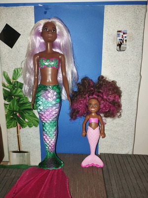 Barbie mermaids used, Colour reveal and Chelsea