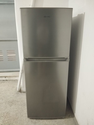 Eskimo no frost inox refrigerator