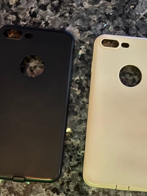 iPhone 7 Plus cases like new, set of 2