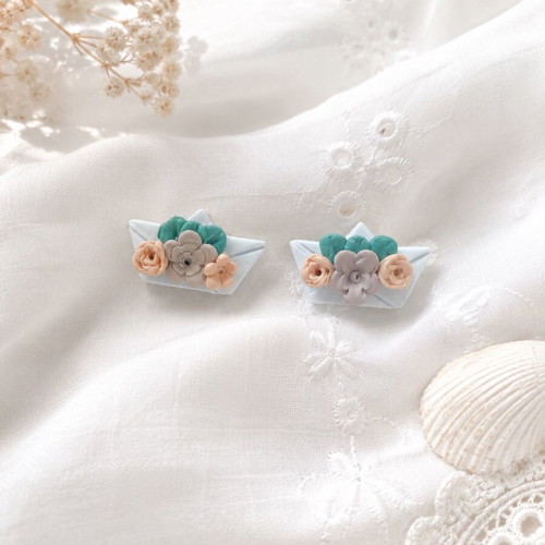 Handmade Earrings Karavakia with Flowers turquoise