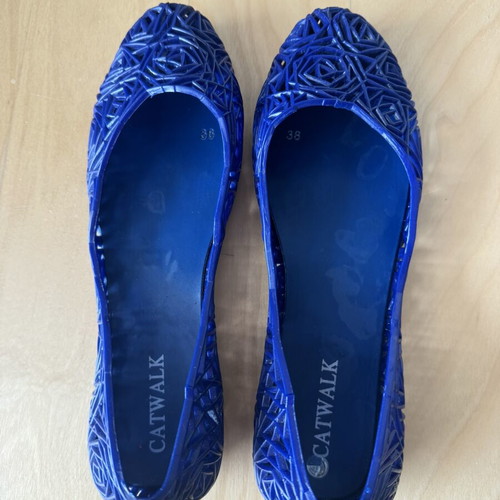 Catwalk Y2K Royal Blue Plastic Ballet Flats size 38 like new