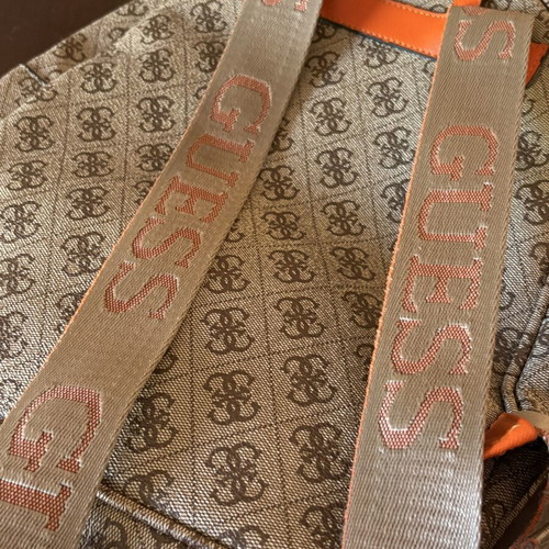 Guess bag in excellent condition