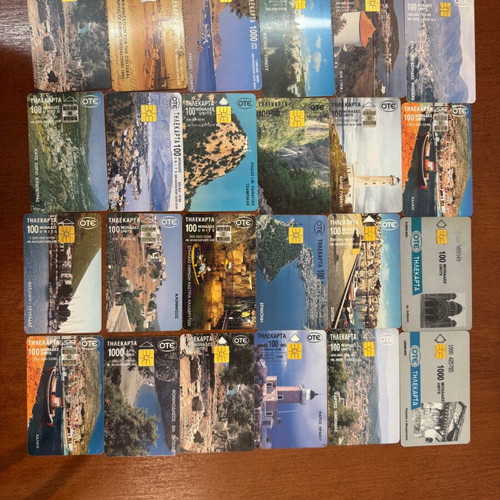 Phone cards used, pack of 134 from 1992 to 2000 with cities and landmarks