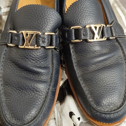 Louis Vuitton shoes used, loafers