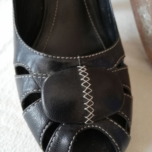 Peep toe Via Spiga leather size 38 with wooden heel like new
