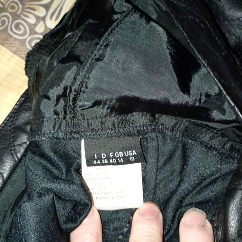 Leather skirt used, black, size L with embroidery