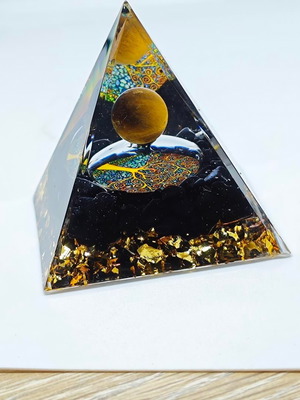 Orgonite pyramid with Tiger's Eye and Tree of Life like new