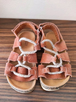 Πέδιλα Zara unisex No 24 μεταχειρισμένα, καφέ