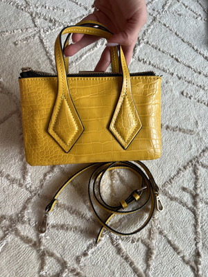 Zara yellow mini croco bag with detachable strap like new