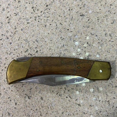 Folding knife used from the 1980s