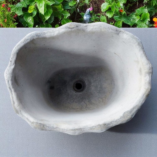 Isabella Garden Concrete Fountain new, unpainted
