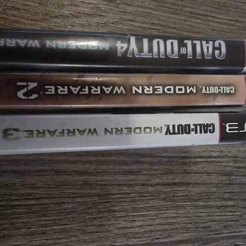 Call of Duty 4 Modern Warfare Trilogy PS3 game, like new