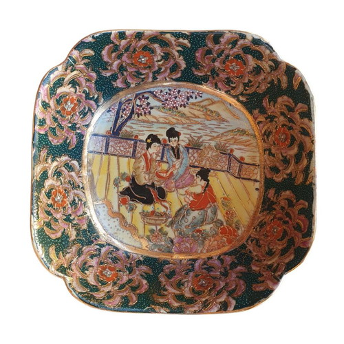 Vintage SATSUMA decorative square plate used
