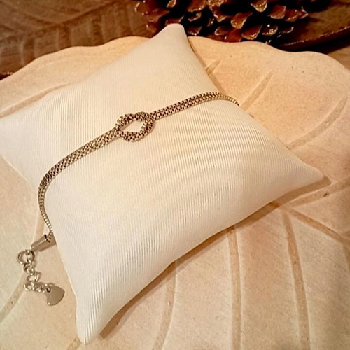 Handmade steel bracelet with knot design new, silver color