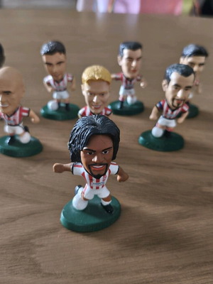 Olympiacos Figures like new, authentic collection pieces