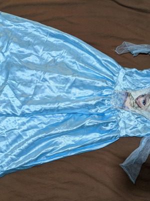 Frozen Disney carnival costume used with cape and braid