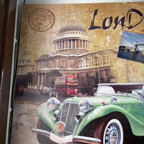 Vintage London and New York canvas art set of 2, like new