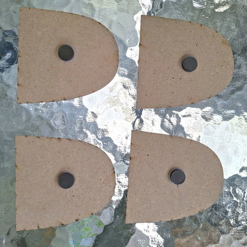 Wooden rainbow decorative set of 4 like new with magnets
