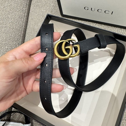 Gucci GG Marmont Thin Leather Belt size 75 like new, black and brass