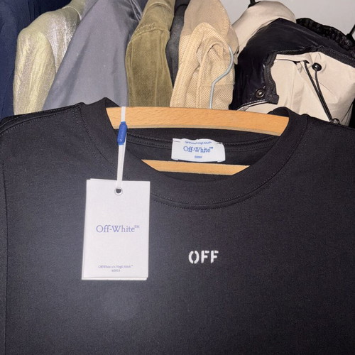 Off White T-shirt new, size L, black