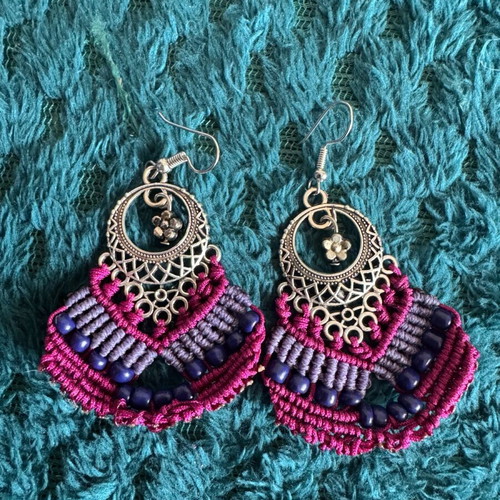 Macrame earrings new, purple and silver