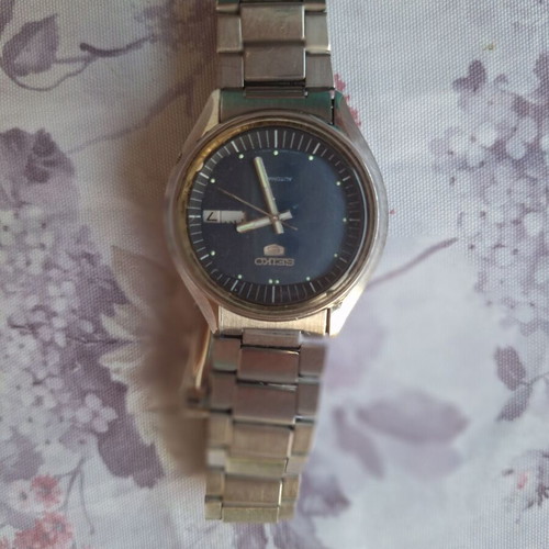 Seiko 5 Kinetic wristwatch