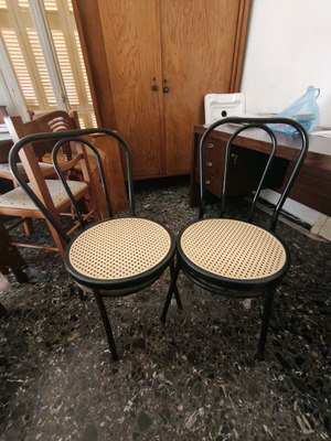 Metal chairs used, set of 2 with plastic seat