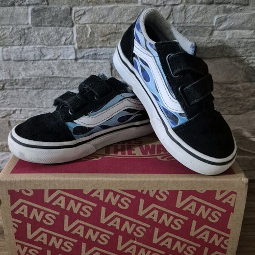 Vans Old Skool V kids shoes, Camo Flame design, size 24