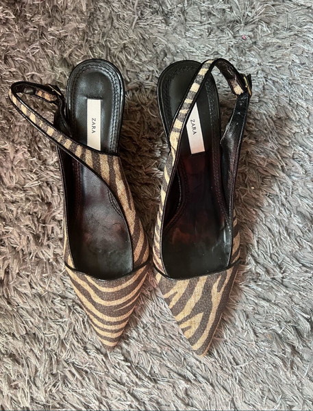 Γυναικεία κομψά παπούτσια Zara