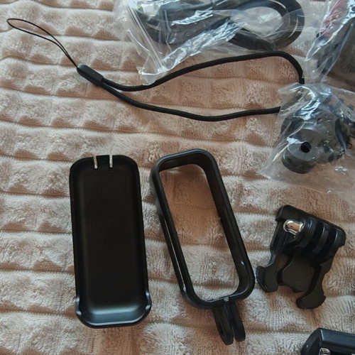 Insta360 GO 3 Accessories Kit new with waterproof case and mounts